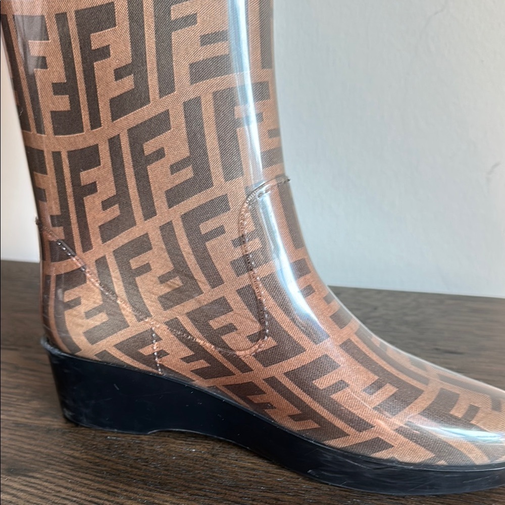 Fendi Tobacco Zucca FF Logo Rubber Wedge Rain Boots | EUC | Women’s Size 36 - Picture 9 of 13